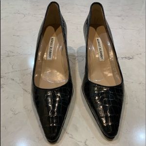 Manolo Blahnik Black Alligator Pumps w/Kitten Heel